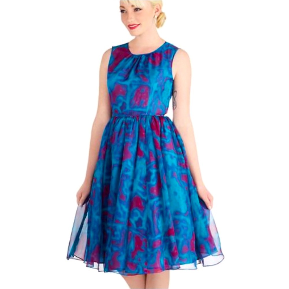 Modcloth Geode Watercolor Tulle Lined Dress, size Small